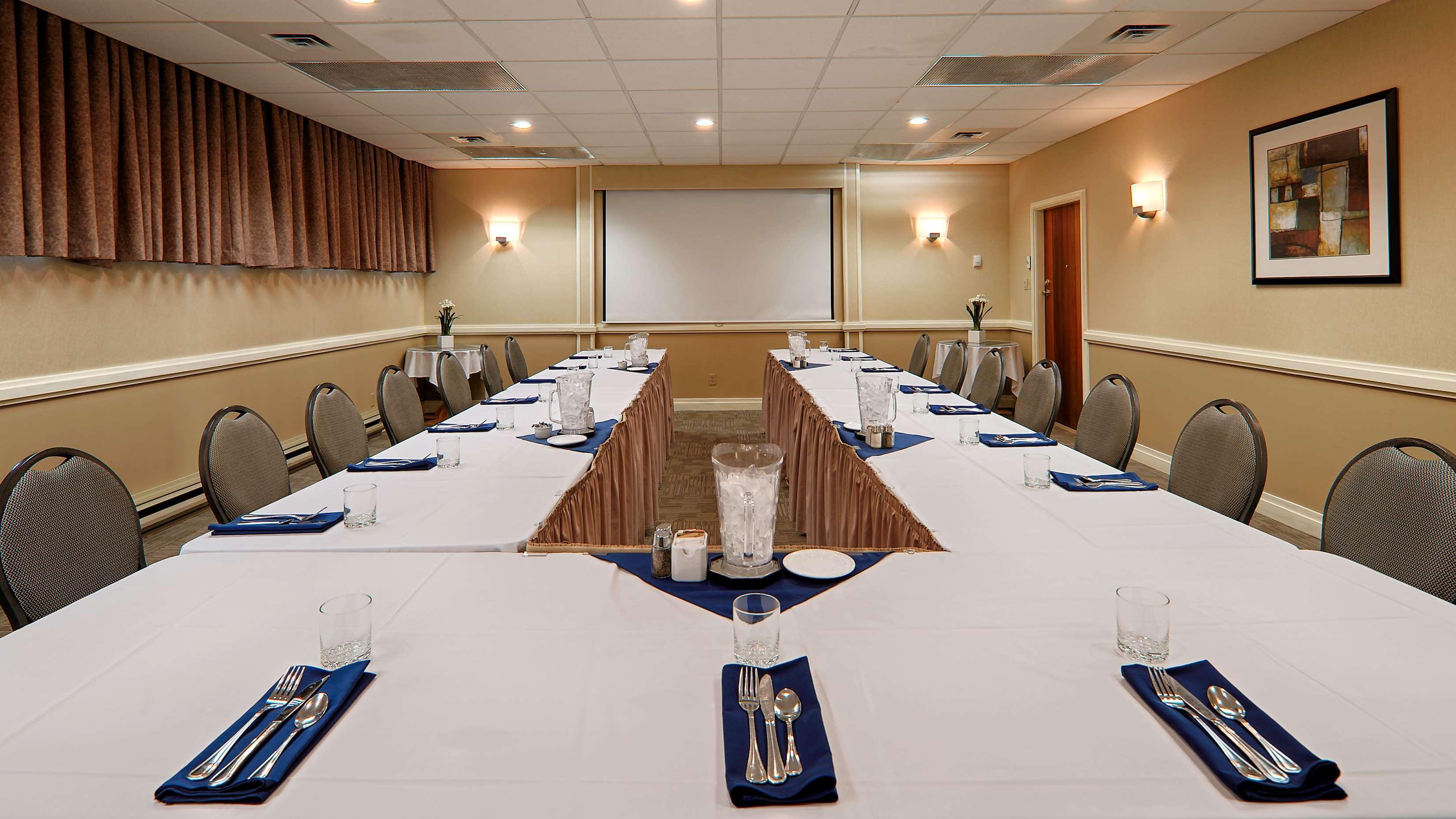 Best Western Cowichan Valley Inn Дънкан Екстериор снимка