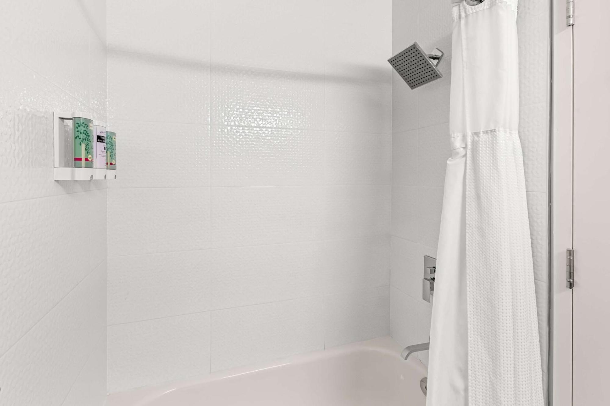 Best Western Cowichan Valley Inn Дънкан Екстериор снимка