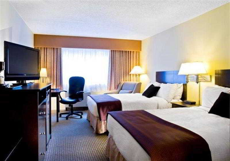 Best Western Cowichan Valley Inn Дънкан Стая снимка
