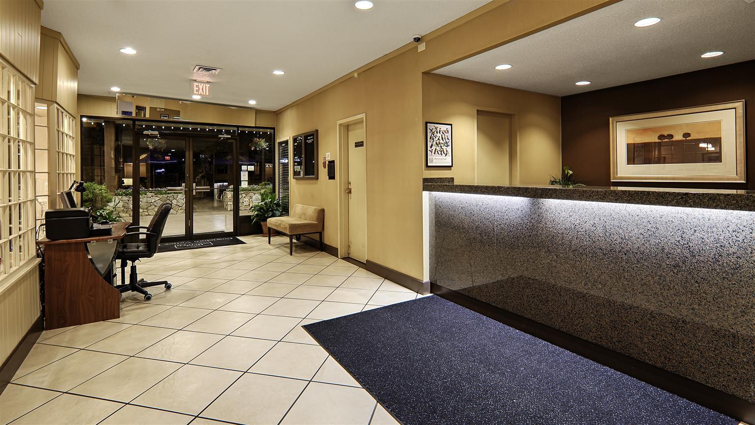 Best Western Cowichan Valley Inn Дънкан Екстериор снимка