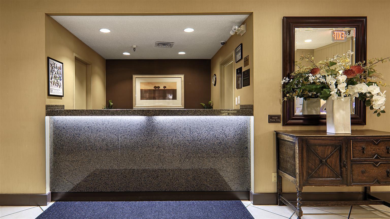 Best Western Cowichan Valley Inn Дънкан Екстериор снимка